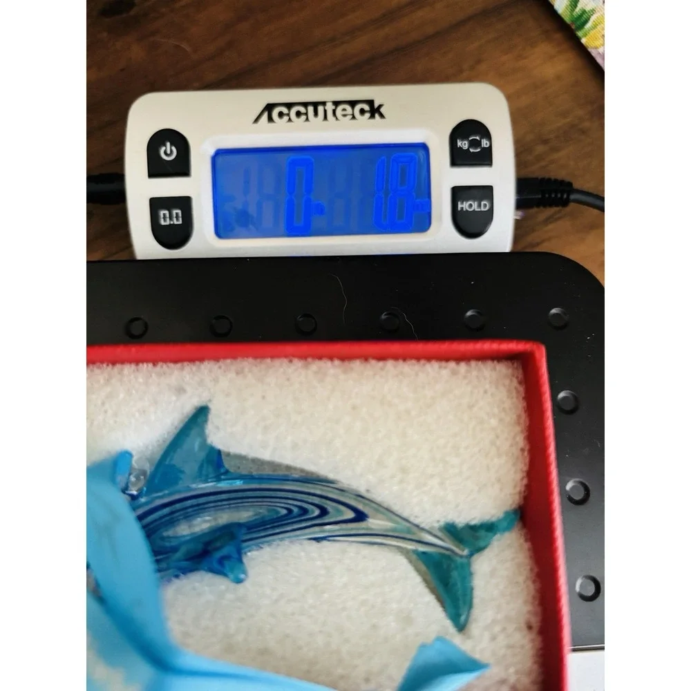 SeaWorld 2010  Blown Blue Swirl Glass Orca  Dolphin Ornament in box New